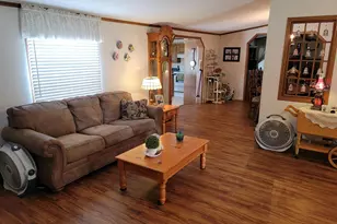 3614 S Hotze Rd, Salem, IL 62881 - Photo 8