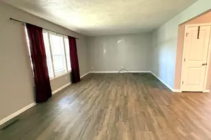 3005 W Woodlawn Pl, Marion, IL 62959 - Photo 4