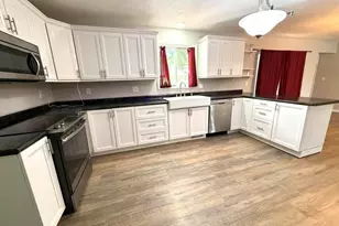 3005 W Woodlawn Pl, Marion, IL 62959 - Photo 10