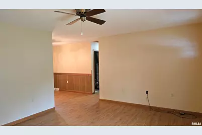 400 Old Broughton Road, Eldorado, IL 62946 - Photo 10