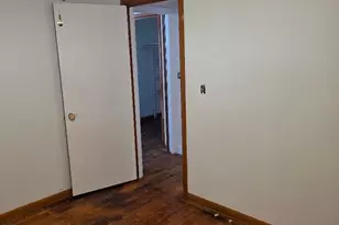 516 Frederick St, Herrin, IL 62948 - Photo 16