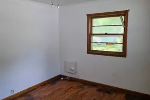 516 Frederick St, Herrin, IL 62948 - Photo 14