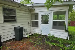 516 Frederick St, Herrin, IL 62948 - Photo 24