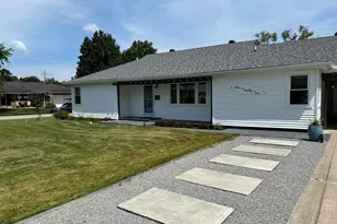 122 Paint Creek Ln, Carmi, IL 62821 - Photo 2