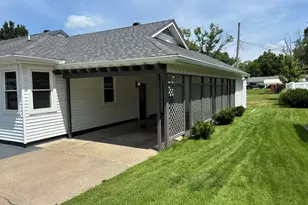 122 Paint Creek Ln, Carmi, IL 62821 - Photo 8