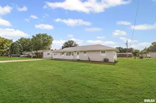 510 Westhaven Dr, Centralia, IL 62801 - Photo 4