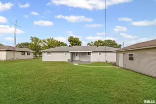 510 Westhaven Dr, Centralia, IL 62801 - Photo 6