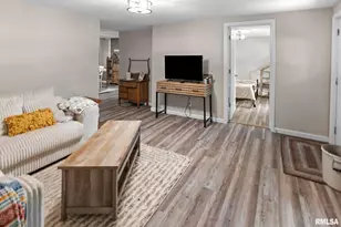 416 S Maple St, Salem, IL 62881 - Photo 10