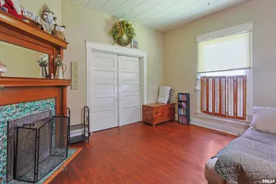 827 W Raymond Street, Harrisburg, IL 62946 - Photo 8