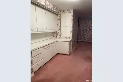 901 W Elm Street, Carmi, IL 62821 - Photo 14