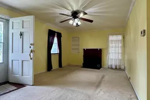 215 S Jackson St, Harrisburg, IL 62946 - Photo 8