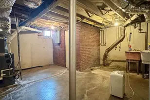 215 S Jackson St, Harrisburg, IL 62946 - Photo 22