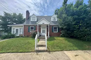 215 S Jackson St, Harrisburg, IL 62946 - Photo 28