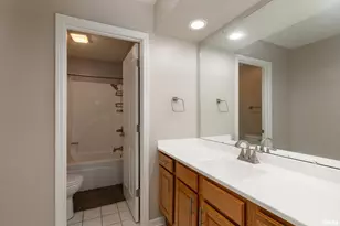 1605 S Eugene Ln, Marion, IL 62959 - Photo 38