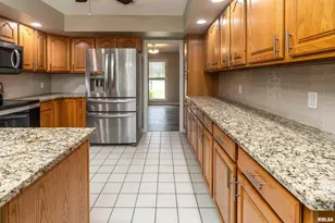 1605 S Eugene Ln, Marion, IL 62959 - Photo 24