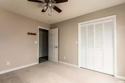 1605 S Eugene Lane, Marion, IL 62959 - Photo 32