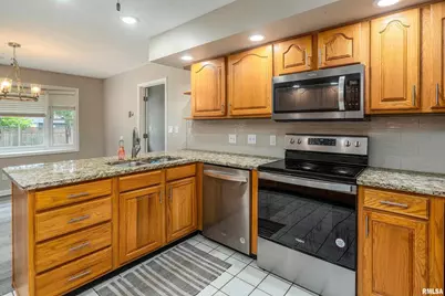 1605 S Eugene Lane, Marion, IL 62959 - Photo 22