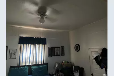 404 N Beech Street, Centralia, IL 62801 - Photo 6