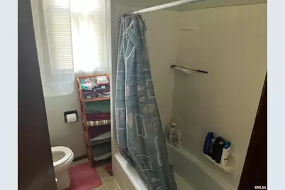 404 N Beech Street, Centralia, IL 62801 - Photo 8