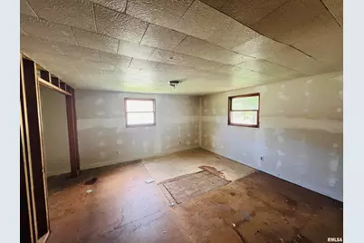 2417 1st Street, Eldorado, IL 62930 - Photo 14