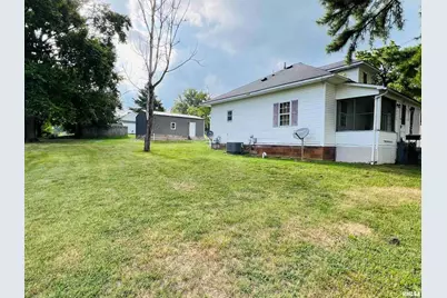 2417 1st Street, Eldorado, IL 62930 - Photo 6