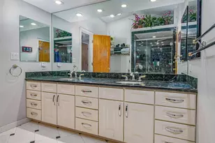 1114 S Perrine St, Centralia, IL 62801 - Photo 36