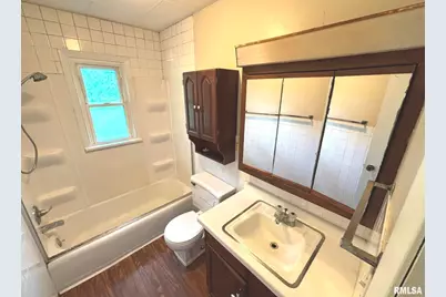 145 Hickory, Salem, IL 62881 - Photo 18