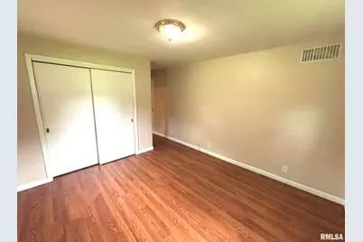 145 Hickory, Salem, IL 62881 - Photo 16