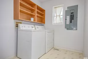 111 Hawthorn Estates Rd, Salem, IL 62881 - Photo 20