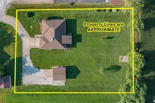 111 Hawthorn Estates Rd, Salem, IL 62881 - Photo 22