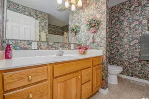 111 Hawthorn Estates Rd, Salem, IL 62881 - Photo 14