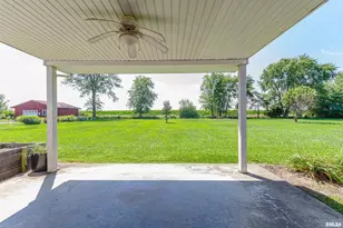 111 Hawthorn Estates Rd, Salem, IL 62881 - Photo 16