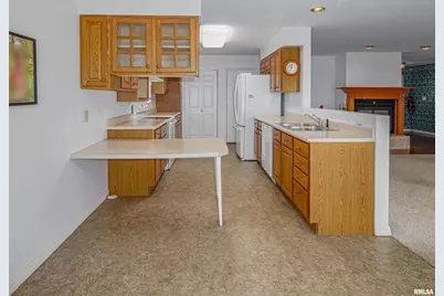 111 Hawthorn Estates Road, Salem, IL 62881 - Photo 6