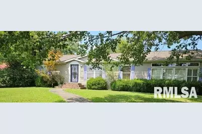 614 W College St Street, Harrisburg, IL 62946 - Photo 2