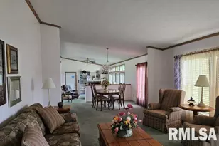 614 W College St St, Harrisburg, IL 62946 - Photo 6