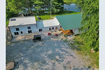 257 County Highway 16, Xenia, IL 62899 - Photo 8