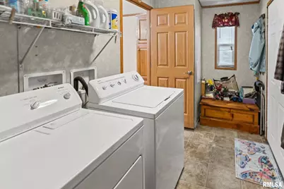 1111 S Jefferson Street, Salem, IL 62881 - Photo 28