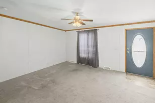 1111 S Jefferson St, Salem, IL 62881 - Photo 4