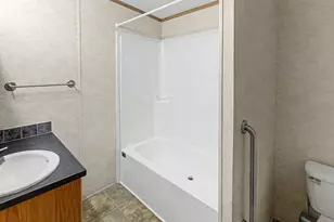 1111 S Jefferson St, Salem, IL 62881 - Photo 22