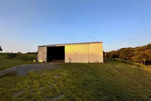 470 Washington Ln, New Burnside, IL 62967 - Photo 4