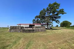 7106 Krutsinger Rd, Kinmundy, IL 62854 - Photo 16