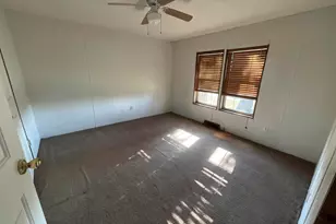 7106 Krutsinger Rd, Kinmundy, IL 62854 - Photo 6