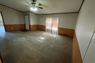 7106 Krutsinger Rd, Kinmundy, IL 62854 - Photo 20