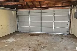 200 W Delaware St, Fairfield, IL 62837 - Photo 10