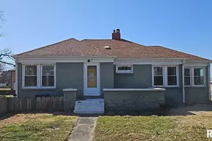 200 W Delaware St, Fairfield, IL 62837 - Photo 2