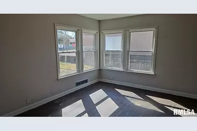 200 W Delaware Street, Fairfield, IL 62837 - Photo 20