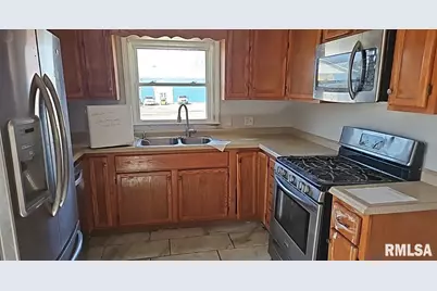 200 W Delaware Street, Fairfield, IL 62837 - Photo 14