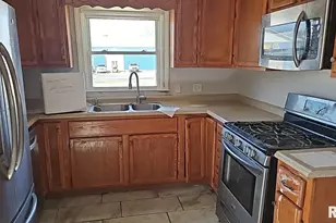 200 W Delaware St, Fairfield, IL 62837 - Photo 14