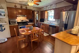 411 Sunset Dr, Centralia, IL 62801 - Photo 8