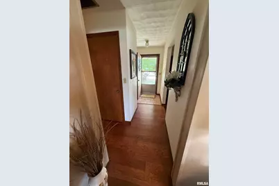 411 Sunset Drive, Centralia, IL 62801 - Photo 12